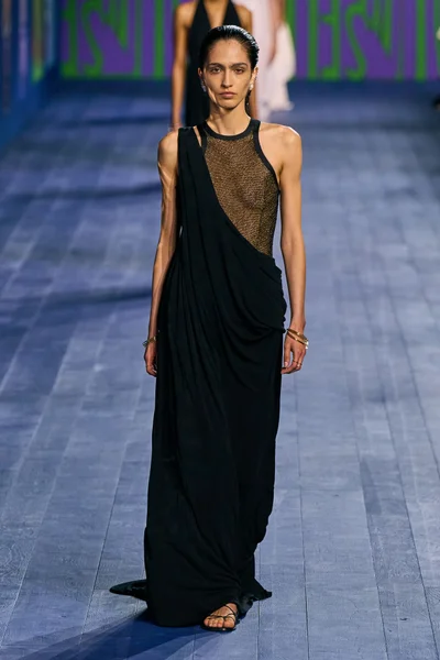 Look 4